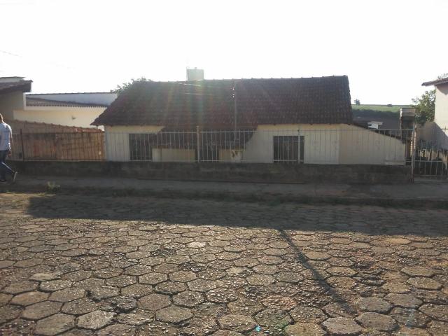 Casa para alugar com 3 dormitórios em Centro, Alterosa cod:CA00490 - Foto 2