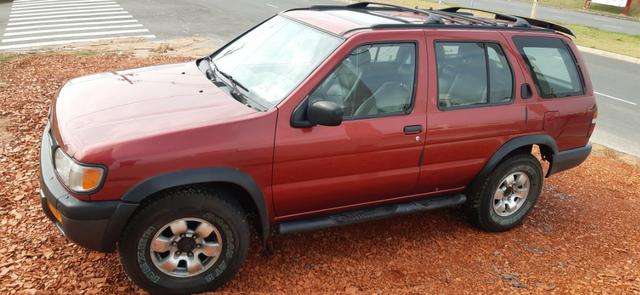 Vendo Jipe Nissan 4x4 - Foto 9