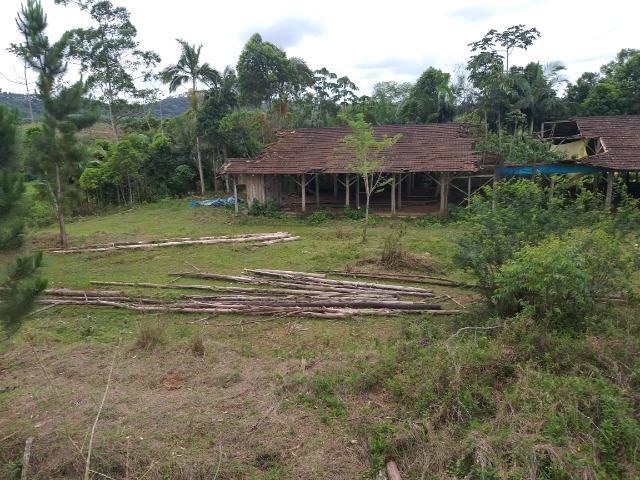 Permuta terreno para chacrinha de 6 mil medindo 30 x 200 de fundos - Foto 9