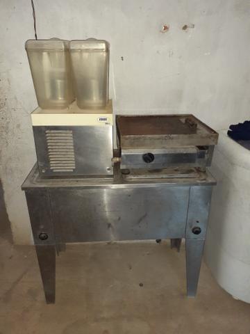 Fritadeira máquina de suco e chapeira - Foto 2