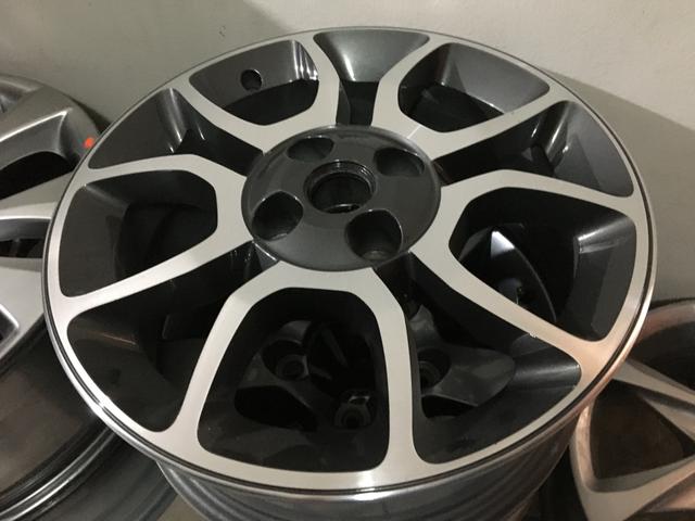 Roda Fiat Uno Sporting aro 15 original unidade valor mínimo consulte o jogo