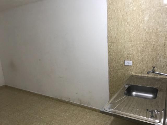 Alugar quarto para solteiros sem filhos