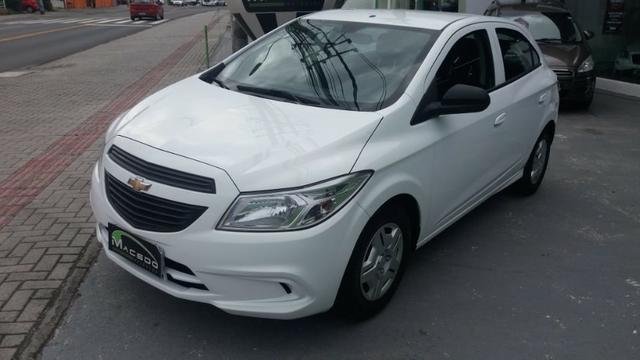 Onix joy 2017 1.0 completo branco abaixo da fipe para pagamento avista ' - Foto 10