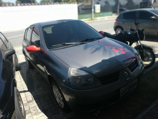 Renault Clio 2007 com detalhe esportivo - Foto 3