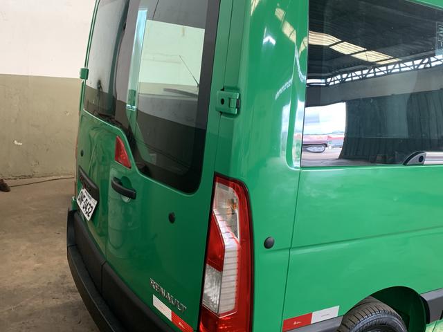 Renault Master 2.3 DCI Minibus Executiva 16L L3H2 3P 2017/2018 - Foto 14