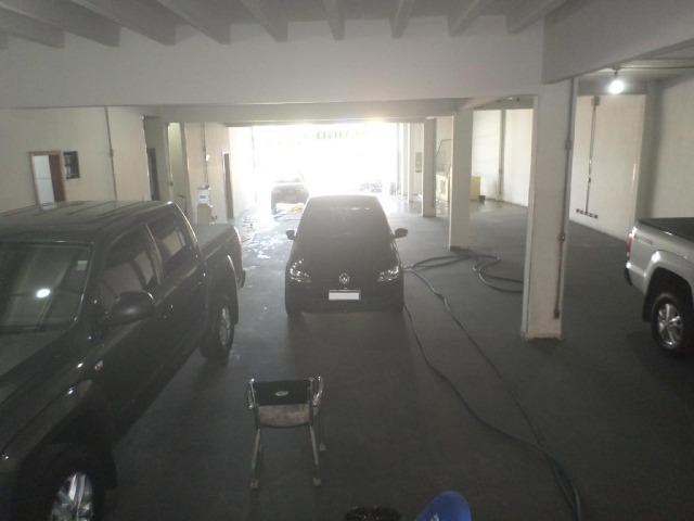 Barracão com espaço comercial e depósito - Foto 2