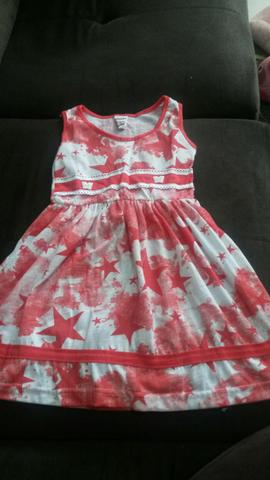 Vestido e jardineira tam 3 4 anos