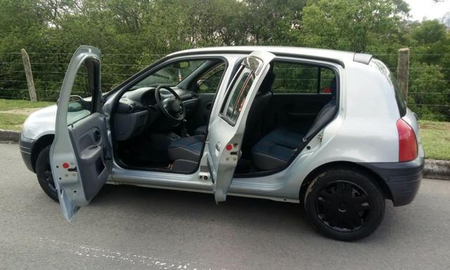 Vendo Clio RL 1.0 8V. ano 2000 - Foto 3