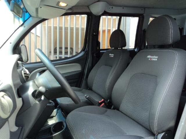 Doblo Adventure 1.8 8V (flex) 2010 - Foto 7