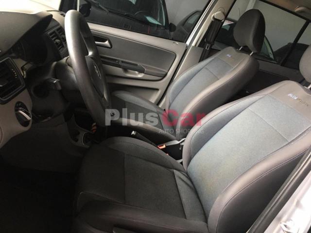 VOLKSWAGEN FOX 2015/2016 1.0 MPI BLUEMOTION 12V FLEX 4P MANUAL - Foto 3