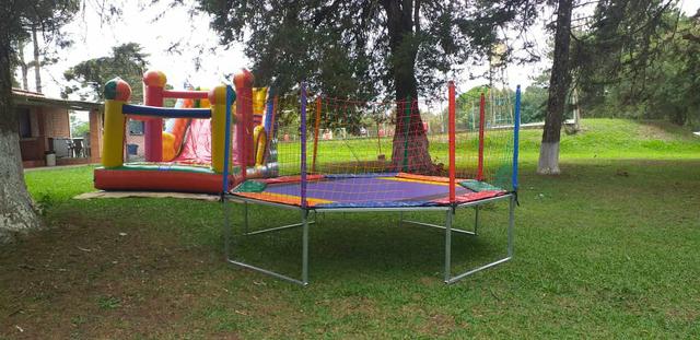 Aluguel de brinquedos , mesas cadeiras e infláveis