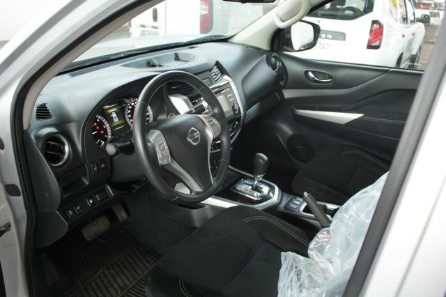 Nissan Frontier Se 2.3 4x4 A/t IPVA 2020 Gratis - Foto 8