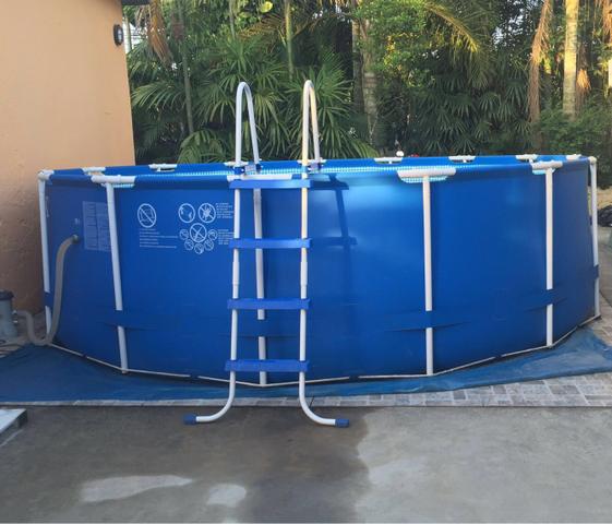 Piscina Intex 16.805 L + Bomba + Escada