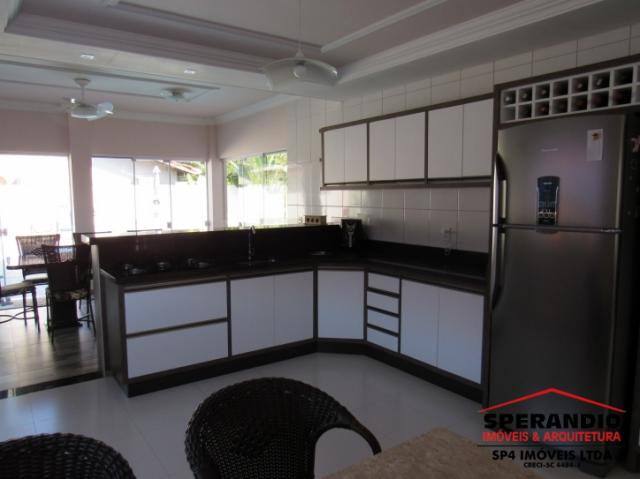 Sobrado c/ 250m², próximo ao calçadão Beira mar - Foto 4