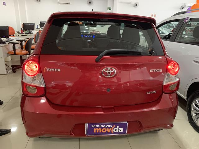 TOYOTTA Etios Hatch XS 1.5 manual - Foto 3