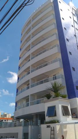 Apartamento perto do mar, excelente localização residencial, com 2 dorm e sacada