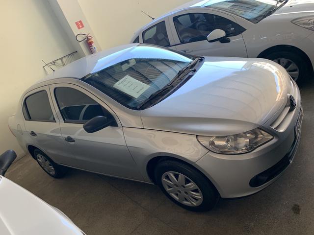 VW Voyage 1.0 completo 08/09
