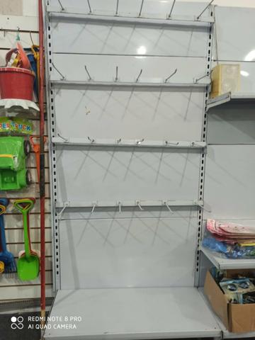Gôndola de parede com ganchos - Foto 2