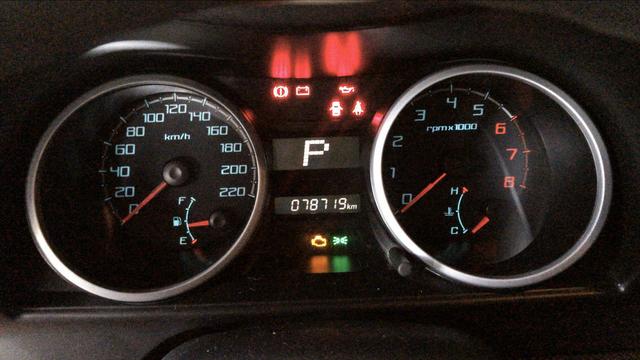 Pajero Tr4 2.0 4x2 automática 11/12 - Foto 7