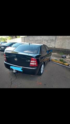 Astra - Foto 2