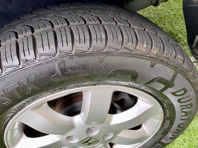 Honda CR-V LX 2.0 16V Automática, Prata, IPVA pago, pneus novos, carro em ótimo estado! - Foto 6
