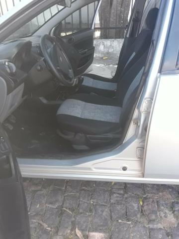 Fiesta sedan - Foto 4