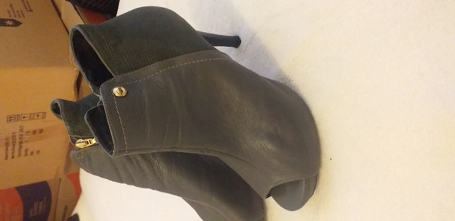 bota peep toe