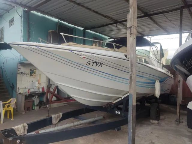 Lancha 25 pés diesel mwm 229 turbo