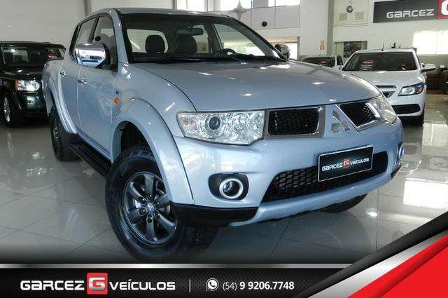 Mitsubishi L200 Triton HPE 3.2 Turbo Diesel 4X4 Manual Lacrada Revisada Procedência - Foto 16
