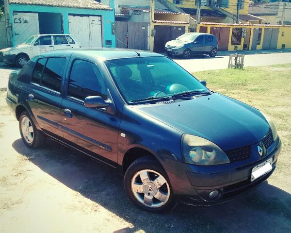 Clio Sedan 2004 1.6 16V Completo - VENDO OU TROCO POR CELTA OU PALIO