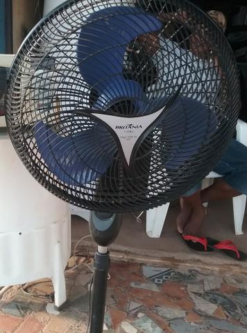 Vende-se ventilador mallory vender logo 100 reais