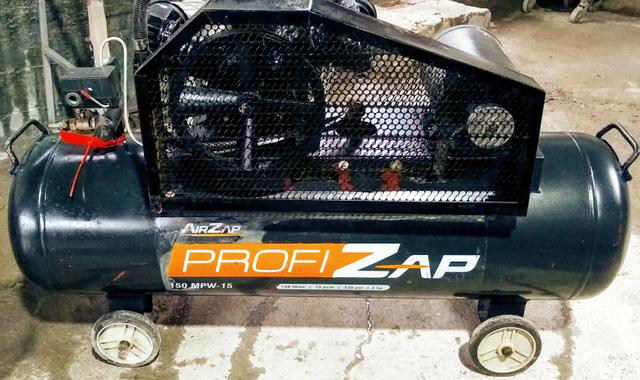 Barbada.Compressor motor 3hp 150 litros 130 psi