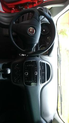 Fiat Punto 1.4 Atracctive 13/14 - Foto 5