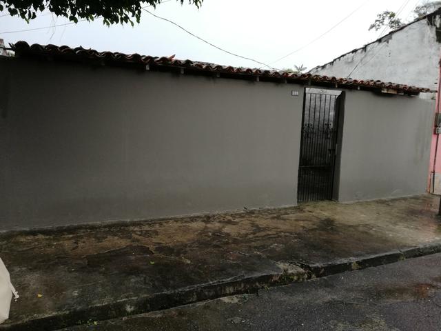 Aluga-se casa padrão