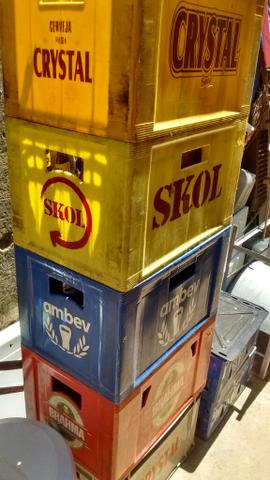 5 caixas de cervejas vasia vendo - Foto 3