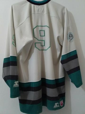 Camiseta duks das antigas várias etiquetas e bordados.muito conservada - Foto 6