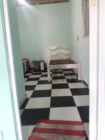 Alugo quarto e sala em arembepe