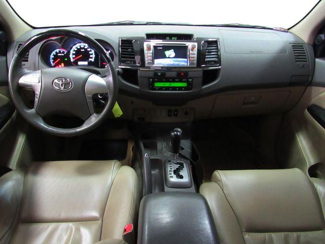 Hilux SW4 SRV D4-D 4x4 3.0 TDI Dies. Aut - Foto 6