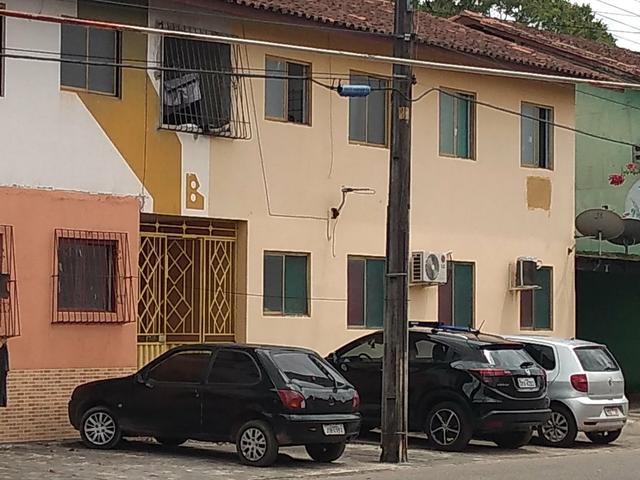 Condomínio Rio Volga, apto com 2/ 4, contato pelo fone *