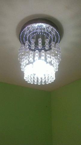 Lindo Lustre de led e acrílico