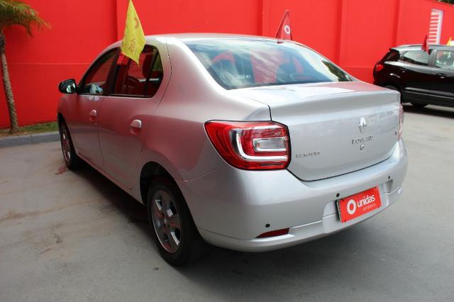 Renault Logan - Foto 6
