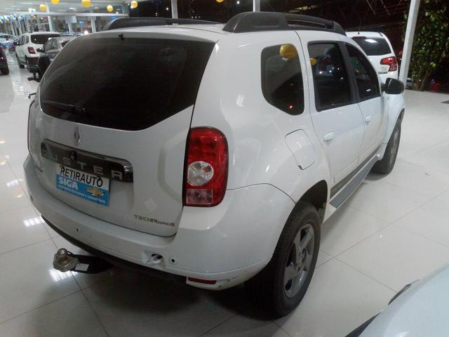 Duster dynamique 2.0 aut 14/15 só/57.335km completona - nova - Foto 4