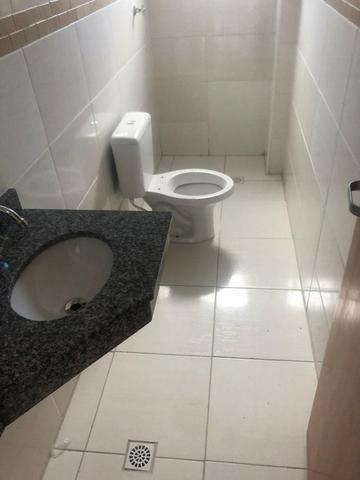 Apartamento perto do mar, excelente localização residencial, com 2 dorm e sacada - Foto 9