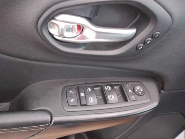 Jeep Cherokee 3.2 V6 - Foto 6