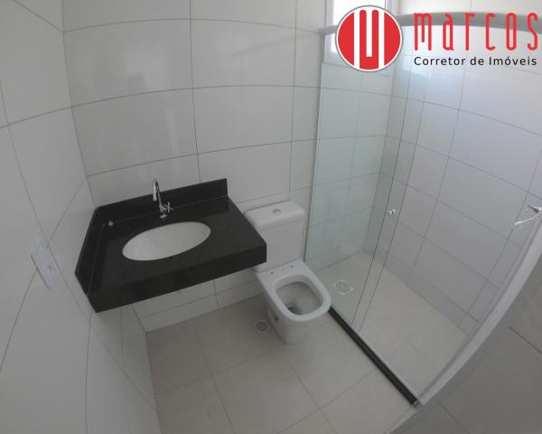 Apartamento para locação 3 quartos, amplo e novíssimo na Praia do Morro. - Foto 17