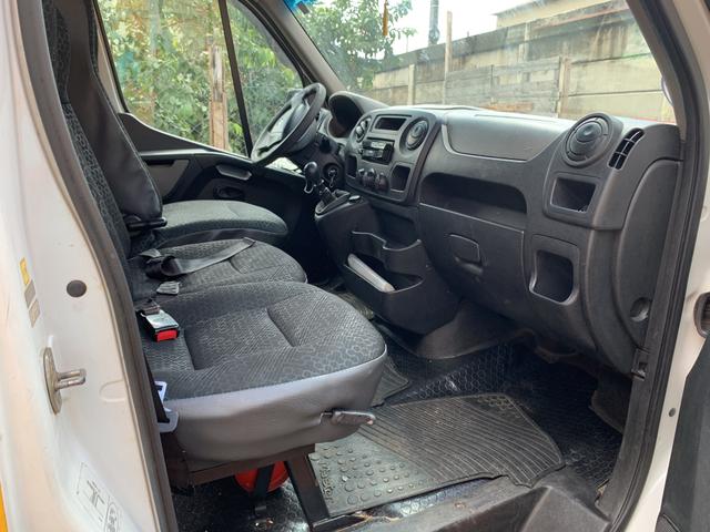 Vende-se van Renault master 2,3 2014/2015 - Foto 11