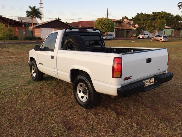 Vendo ou troco Gmc 3500 hd 2001 - Foto 3