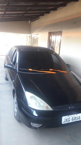 Vende-se focus ou troca em Montana 1o mil - Foto 3