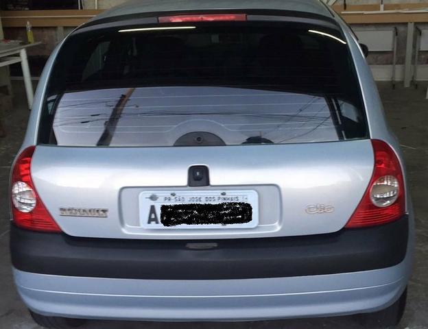 Clio 1.6 2004 4 portas - Foto 4