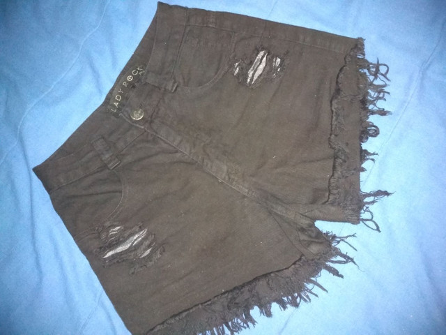 short lady rock preto